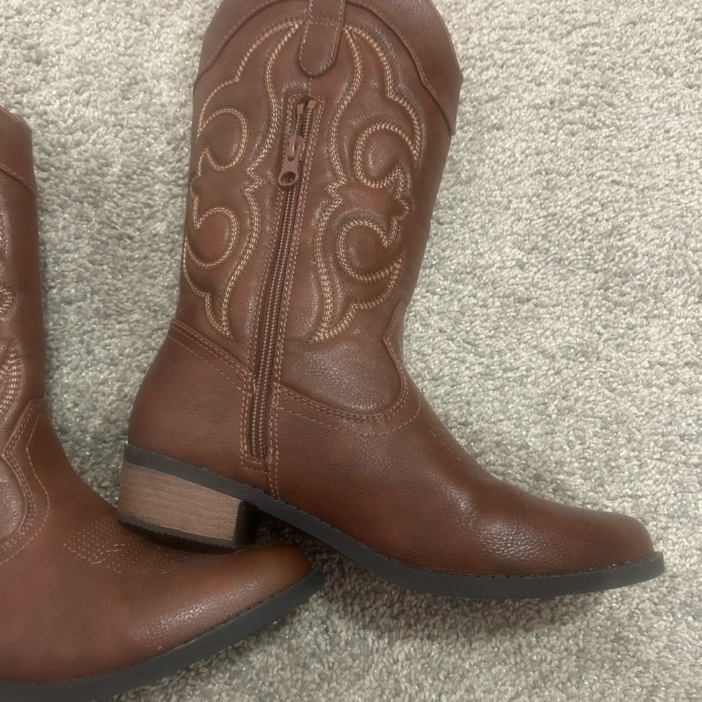 Target Kids Brown Western Boots - Picture 2 of 9